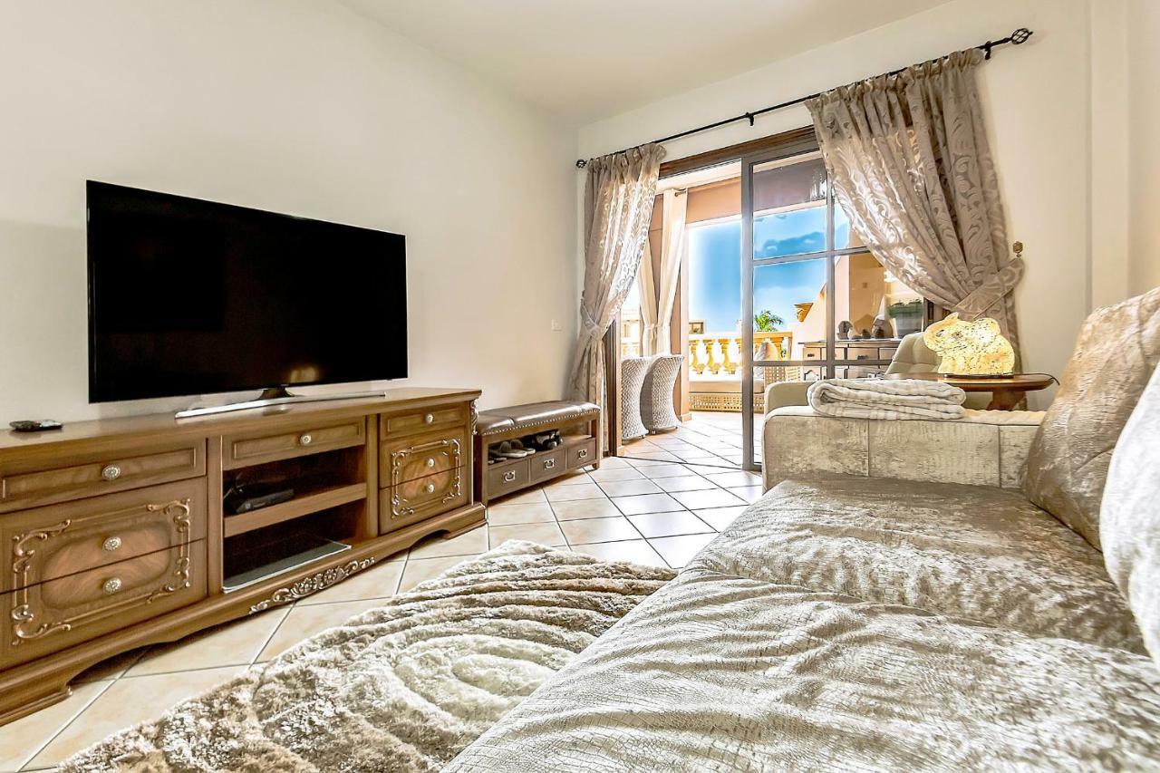 Apartment Elite Palace 아데제 외부 사진